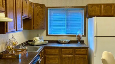 350 Ford Rd, Unit 7 in Minneapolis, MN - Foto de edificio - Building Photo