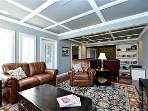 120 World of Tennis Sq in Lakeway, TX - Building Photo - Building Photo