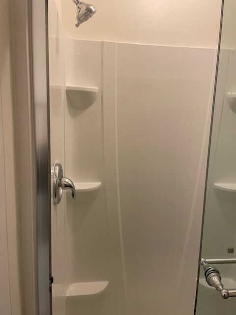 6351 Mesita Dr in San Diego, CA - Building Photo - Building Photo