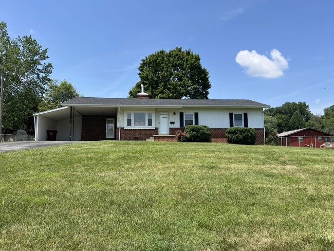 property at 1803 E Oakland Ave