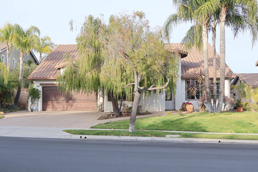1485 Clearview Cir in Corona, CA - Building Photo