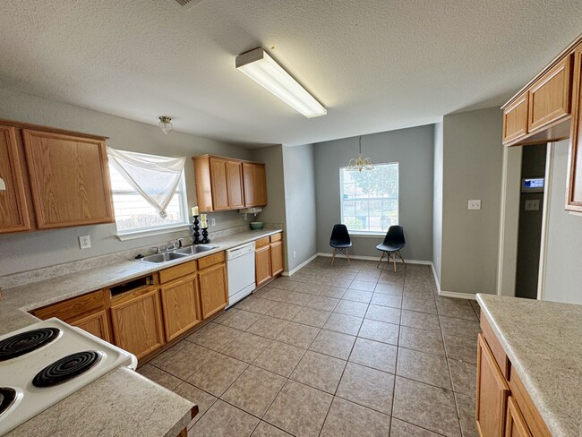 6003 Flower Meadow in San Antonio, TX - Foto de edificio - Building Photo