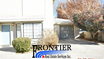 624 W Perdew Ave in Ridgecrest, CA - Building Photo