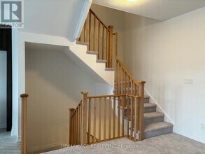 2015 Cameron Lott Cres in Oshawa, ON - Building Photo - Building Photo