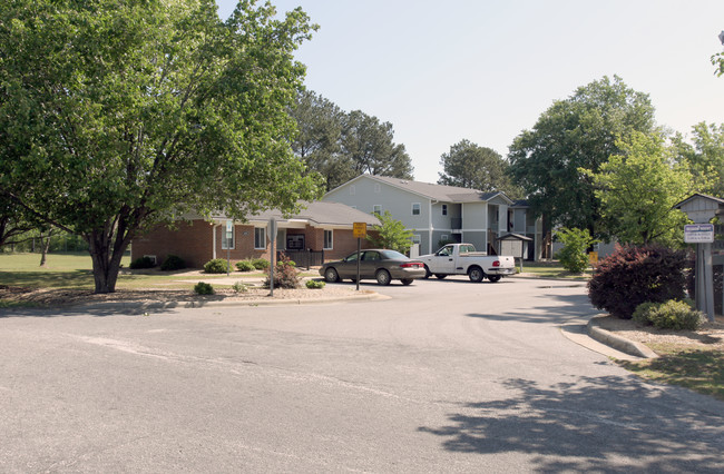 Meadow Woods Apartments in Fairmont, NC - Building Photo - Building Photo