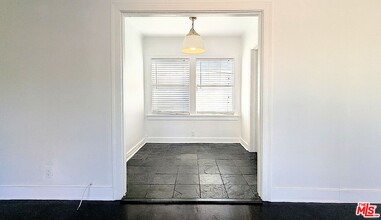 1857 7th St in Santa Monica, CA - Foto de edificio - Building Photo