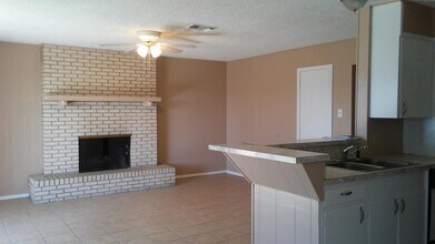 219 Elizabeth Dr in Del Rio, TX - Building Photo - Building Photo