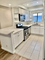 5259 Cartwright Ave in Los Angeles, CA - Building Photo