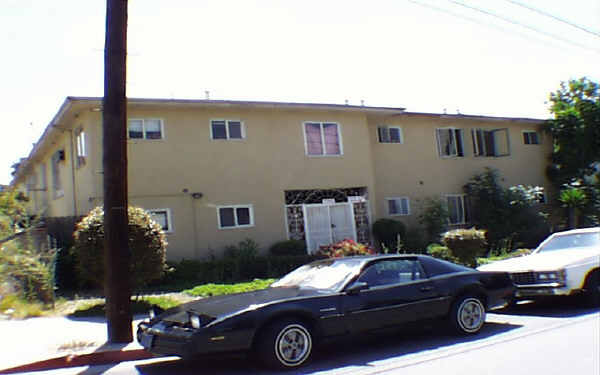 El Cerrito Place in Los Angeles, CA - Building Photo - Building Photo