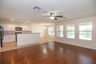 620 Quarter Ave in Buda, TX - Building Photo - Building Photo