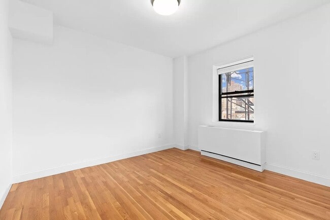 186 W 80th St in New York, NY - Building Photo - Building Photo