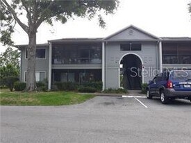 2740 Oak Park Way in Orlando, FL - Building Photo