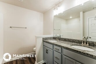 6106 Larkgrove Dr in Louisville, KY - Foto de edificio - Building Photo