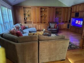 102 Overhill Rd in Orinda, CA - Building Photo - Building Photo