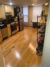 232 Cambridge St, Unit 7 in Boston, MA - Foto de edificio - Building Photo