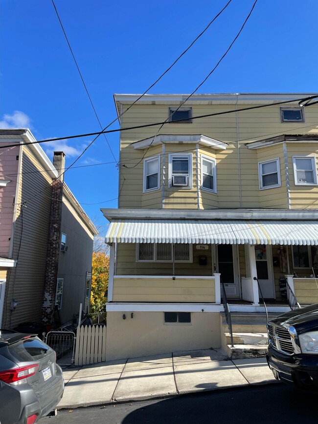 property at 114 6th St