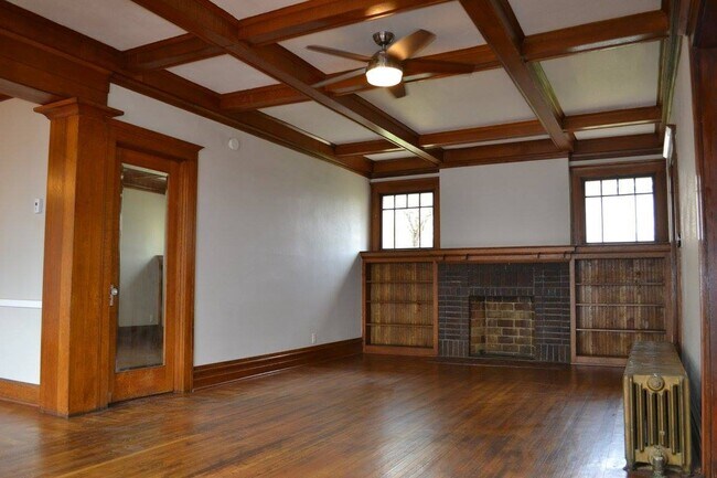 211 N Spring Ave in Sioux Falls, SD - Building Photo - Building Photo