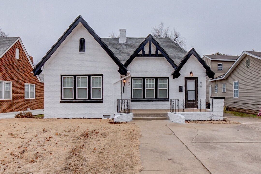 1629 N Denver Ave in Tulsa, OK - Building Photo