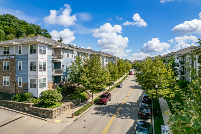 The Gateway at Summerset in Pittsburgh, PA - Foto de edificio - Building Photo