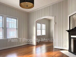 1112 E Victory Dr in Savannah, GA - Building Photo - Building Photo