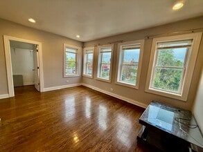 1621 N McVicker Ave in Chicago, IL - Building Photo - Building Photo