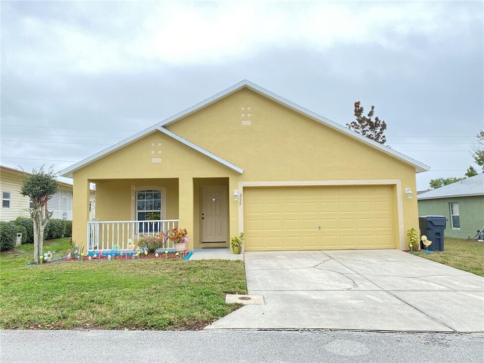 50989 US-27 in Davenport, FL - Building Photo