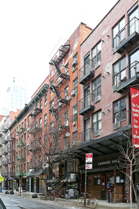 154 Orchard Street in New York, NY - Foto de edificio