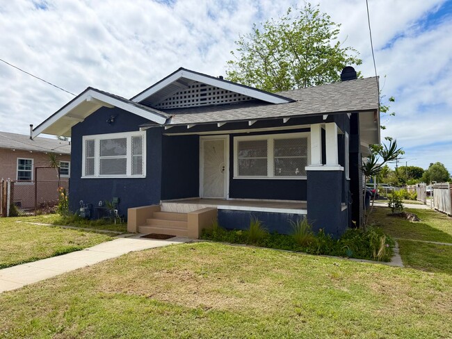 7707 Miramonte Blvd