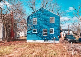 2360 Taylor Ave in Columbus, OH - Foto de edificio - Building Photo