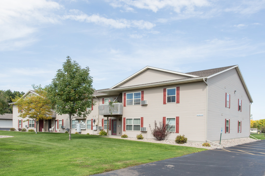 Cornerstone in Marshfield, WI - Foto de edificio