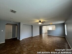 16239 Galloping Oak Knoll in Selma, TX - Building Photo - Building Photo