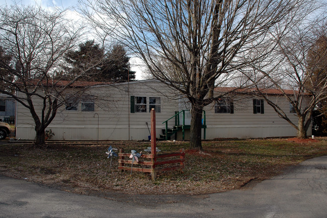 Country Acres Mobile Village in Catawissa, PA - Foto de edificio - Building Photo