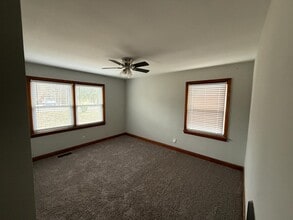 104 Marable St in Ashland City, TN - Building Photo - Building Photo