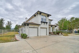 7455 Chanteclair Ct in Los Angeles, CA - Building Photo - Building Photo