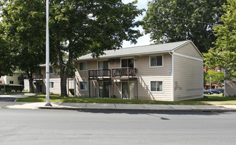 Amesbury Gardens Apartments