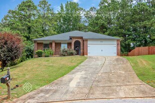 501 N Shore Rd in Lithonia, GA - Building Photo