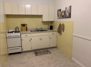 2021 S Harris Ave, Unit 2021 in Independence, MO - Foto de edificio - Building Photo