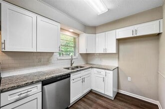 1505 Valley View St in Mesquite, TX - Building Photo - Building Photo