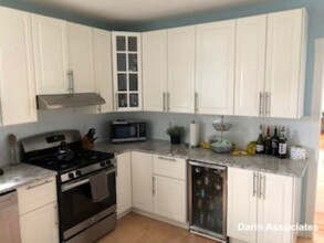 47 Mason St, Unit 2 in Somerville, MA - Building Photo - Building Photo