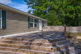 1181 CCC Rd in Sneads Ferry, NC - Building Photo - Building Photo