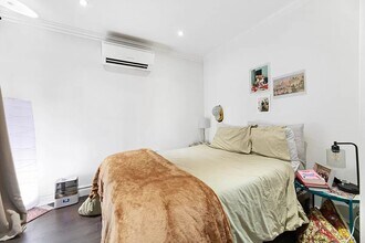 45 Orchard St, Unit G in New York, NY - Building Photo - Building Photo