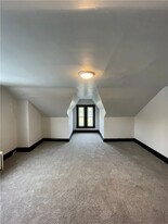 1818 Westmont Ave, Unit 549-2D in Pittsburgh, PA - Building Photo - Building Photo