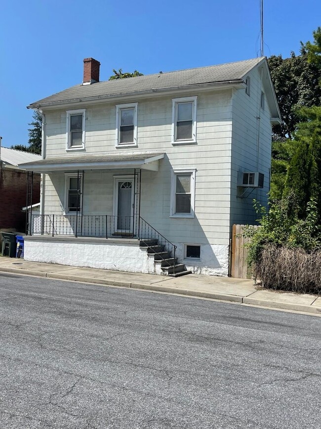 property at 4 S Farquhar St