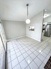 1610 Gallant Fox Dr in Florissant, MO - Foto de edificio - Building Photo