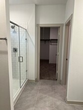 4955 Natchez Trce in Fresno, TX - Foto de edificio - Building Photo