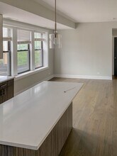 2620 N Rockwell St, Unit C1 in Chicago, IL - Building Photo - Building Photo