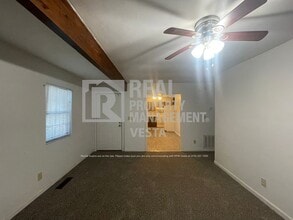 631 Maplewood Dr in Bonaire, GA - Building Photo - Building Photo