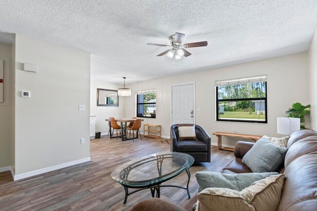 1 Brittany Ln in Palm Coast, FL - Building Photo - Building Photo
