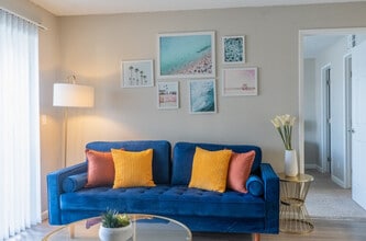 Quail Cove in Colorado Springs, CO - Building Photo - Building Photo