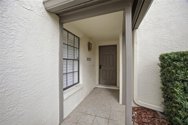 13025 Village Chase Cir in Tampa, FL - Building Photo - Building Photo